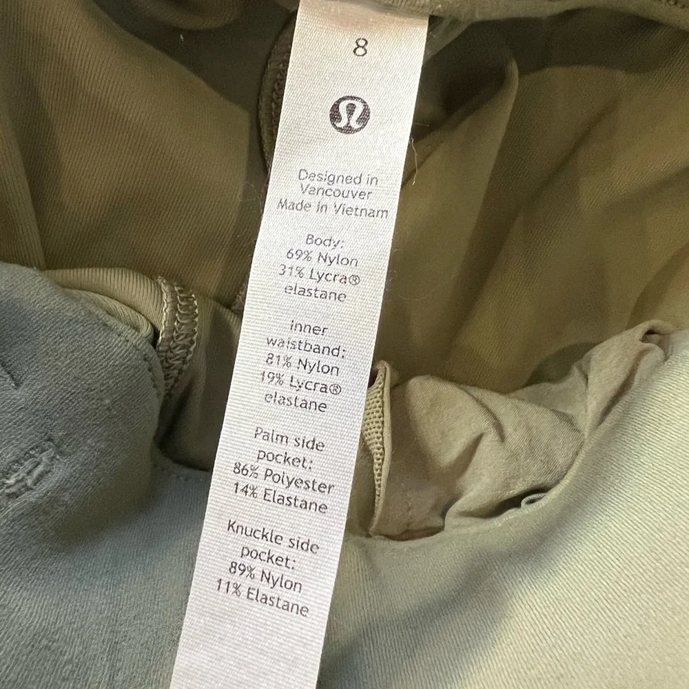 Lululemon Very Cute‎ Light Green Pants- 8